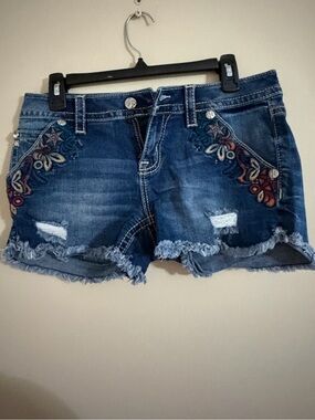 Miss Me jeans Blue Denim Shorts with Multicolor Floral Embroidery